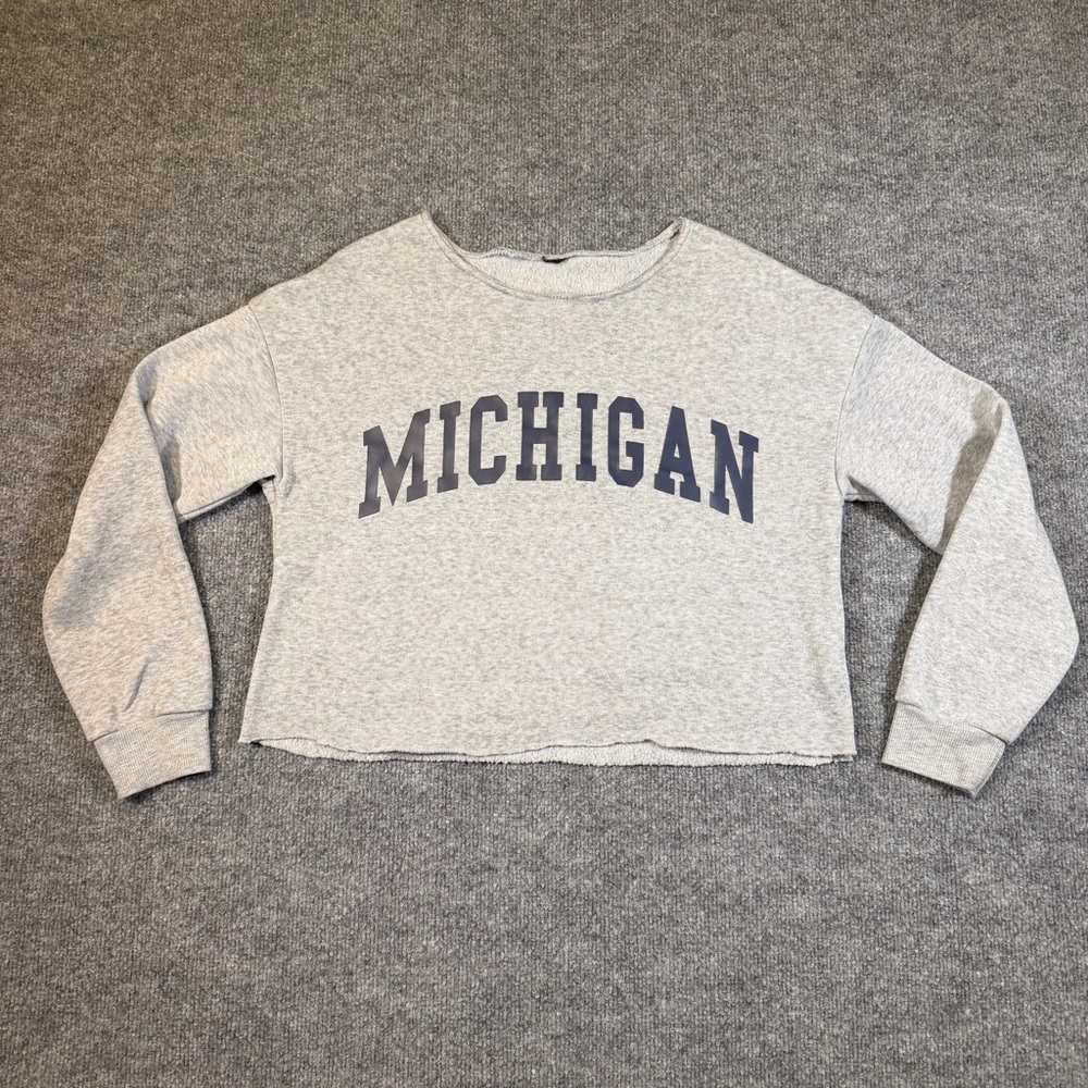 Michigan Womens Cropped Heather Gray Soft Crewneck‎ Sweatshirt M
